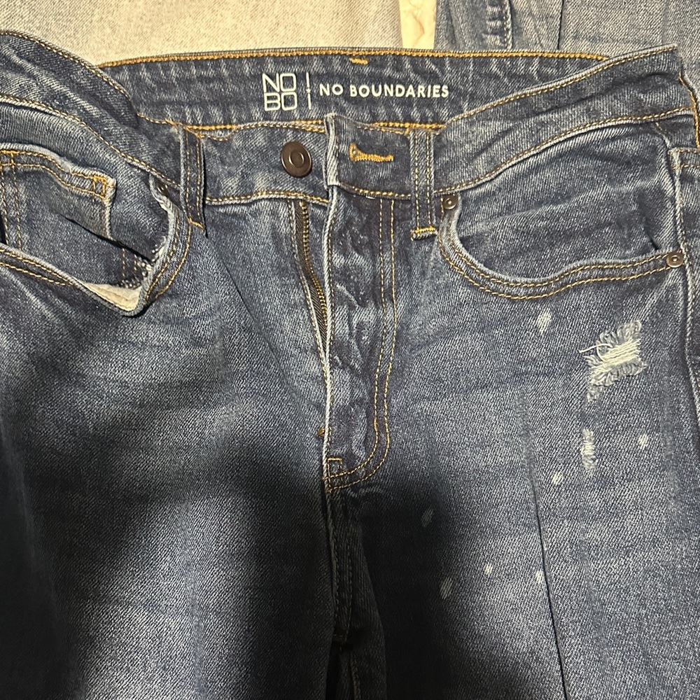 No Boundaries Women's Distressed Blue Skinny Jeans